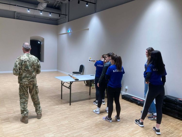 Honvédelmi vetélkedő döntőjében a közgáz csapata